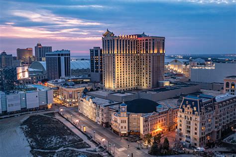 HOTEL ATLANTIC .